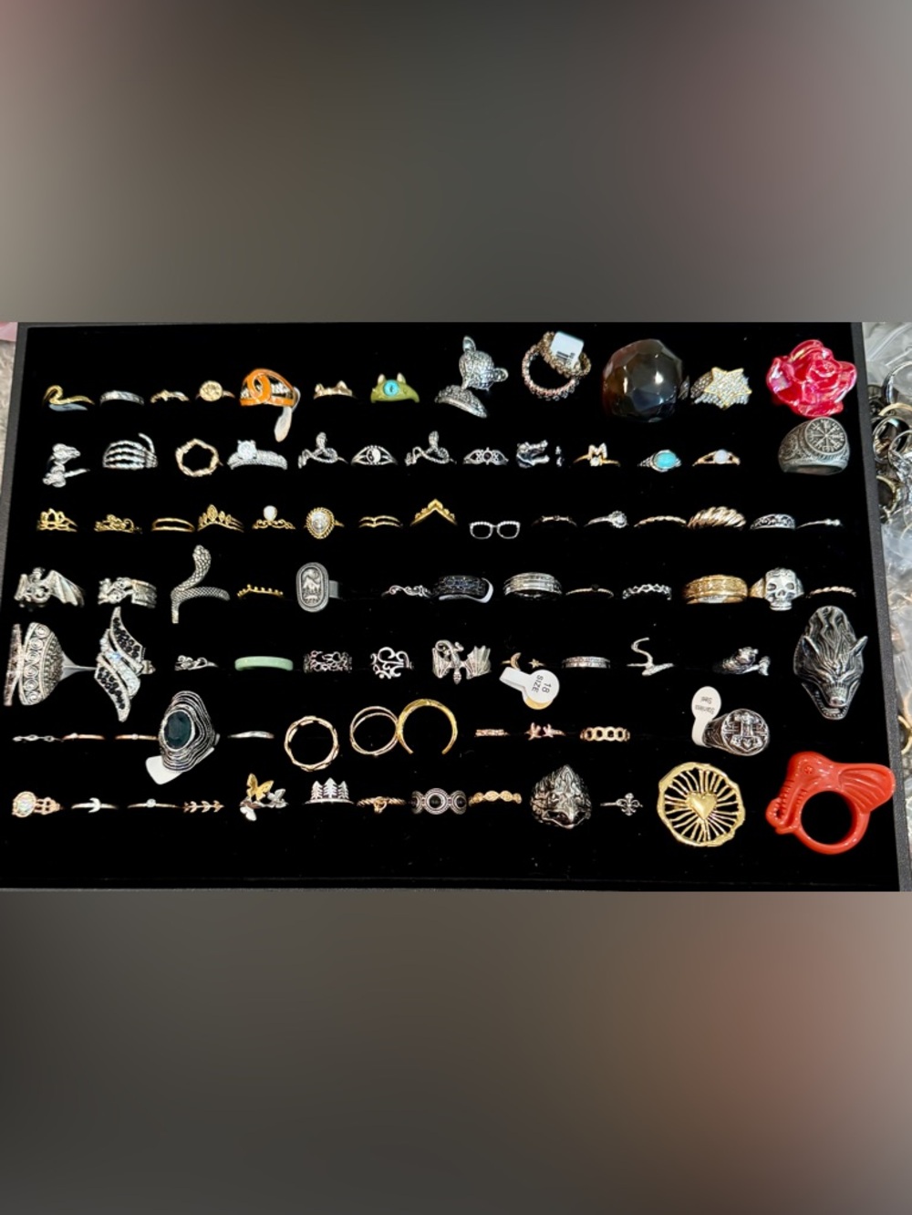 50 Fashion Rings 💍 Mystery Lot | Gold & Silver Tone | Reseller Bundle | $29 WOW - Picture 9 of 16